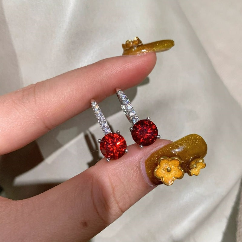 Celira Orvane Earrings | White Gold 1