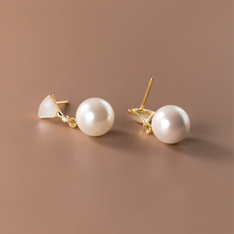 Chic Silver Pearl Earrings | Silver 2