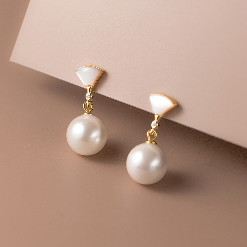 Chic Silver Pearl Earrings | Silver 3