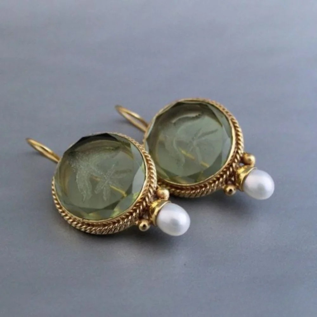 Classic Retro Earrings | Green Stones and Pearls 0
