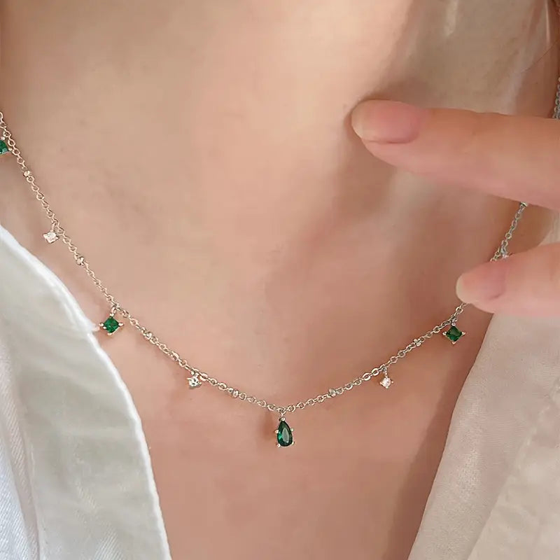 Corinne Delaire Necklace | White Gold 1