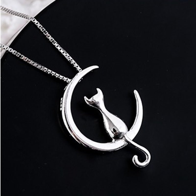 Crescent Cat Necklace | Silver 5