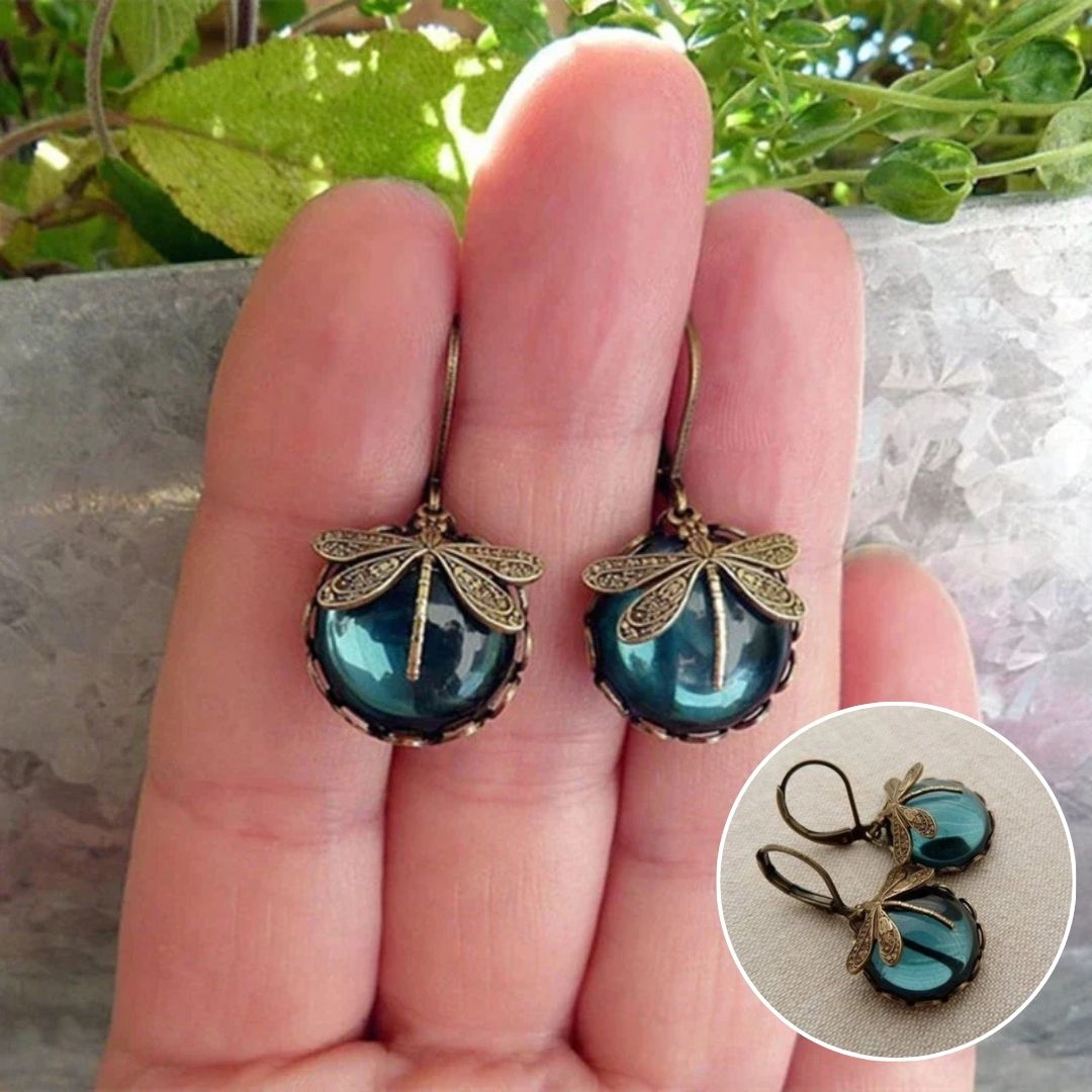 Dragonfly Necklace and Earring Set | Antique Gold 3
