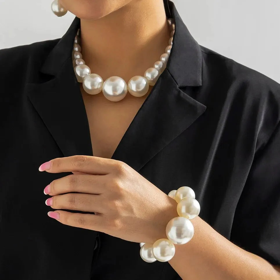 Elegant Pearl Necklace and Bracelet Set | Freshwater Pearls 0