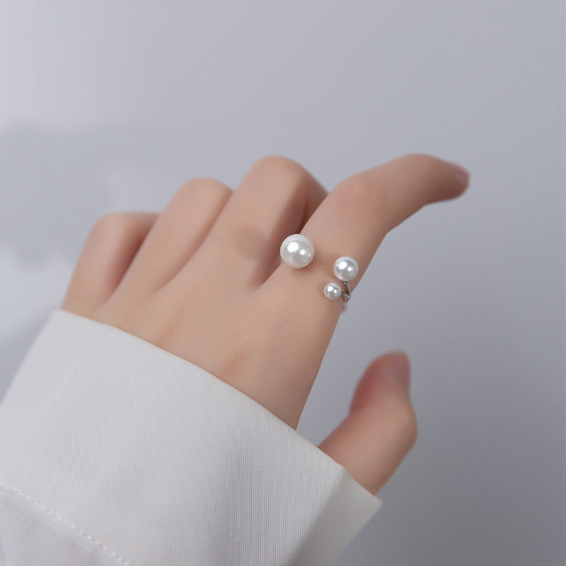 Elegant Trio Pearl Ring | Silver 3