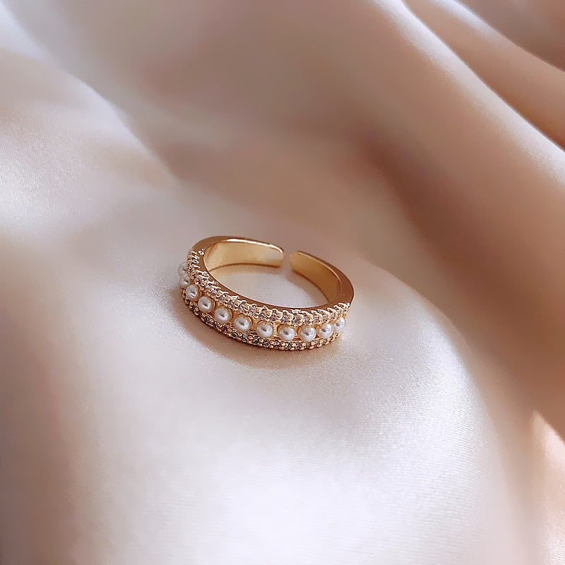 Exclusive Pearl Luxury Ring | Gold 1