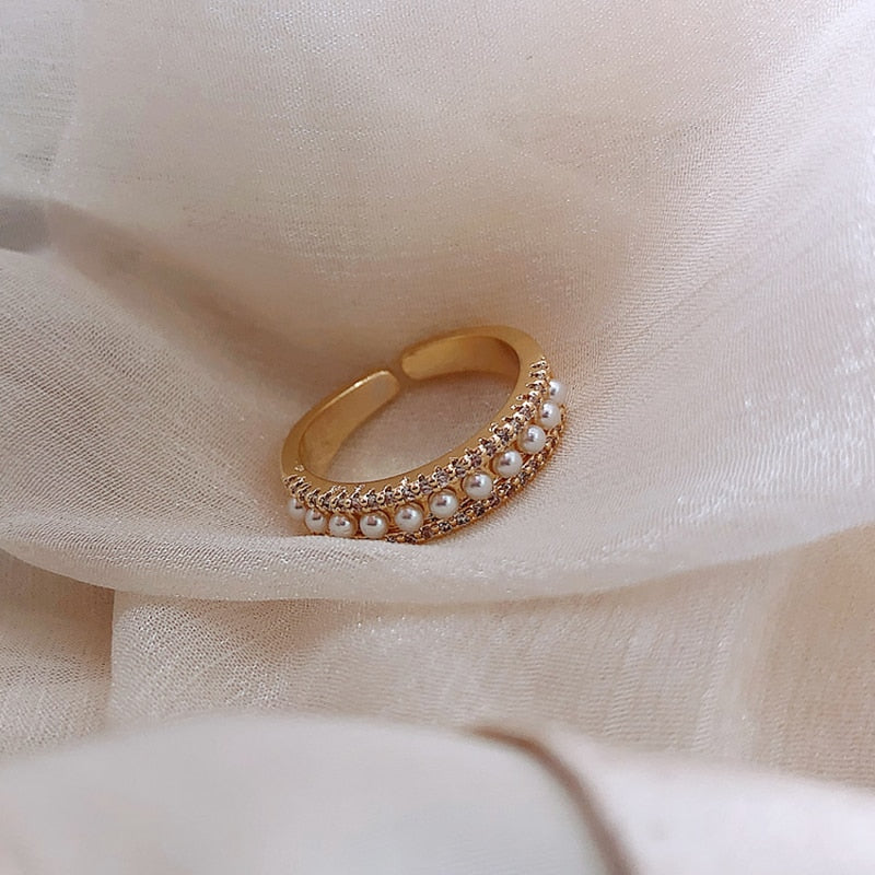 Exclusive Pearl Luxury Ring | Gold 2