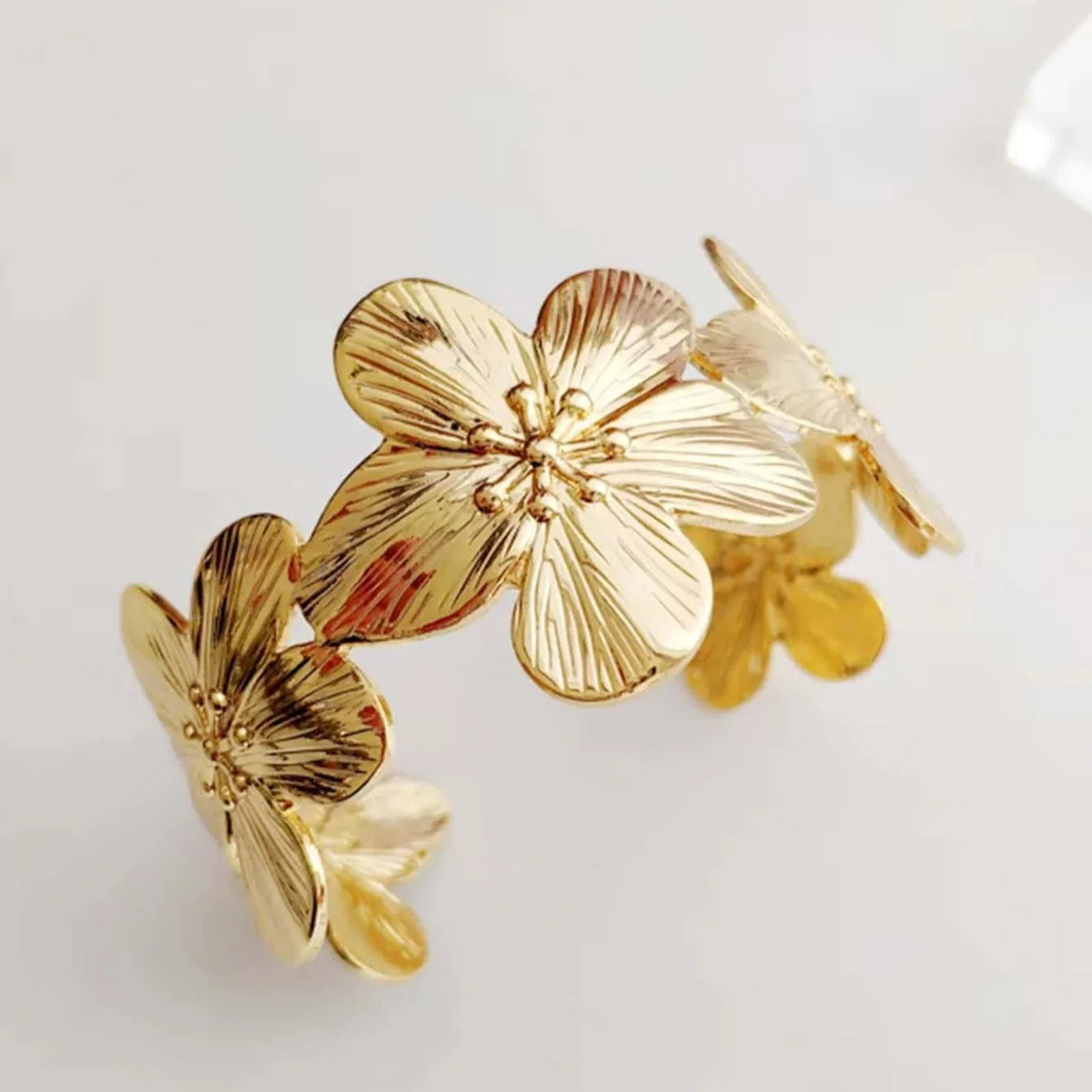 Floral Golden Bracelet | Gold 0