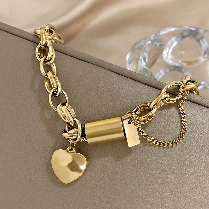 Heartened Chunky Bracelet | Gold 4