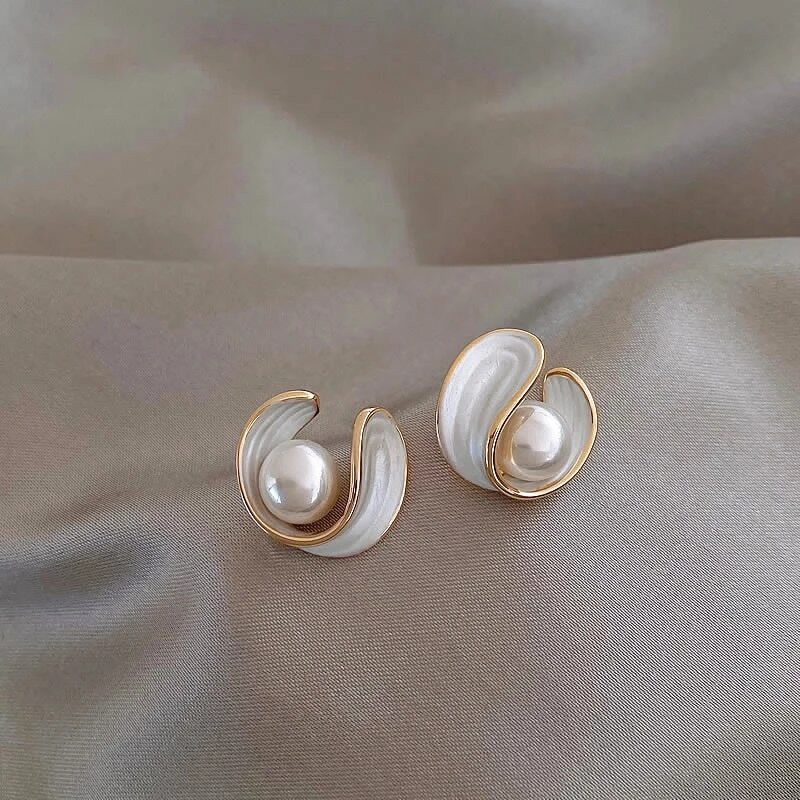 Lee Earrings | White Opal 0