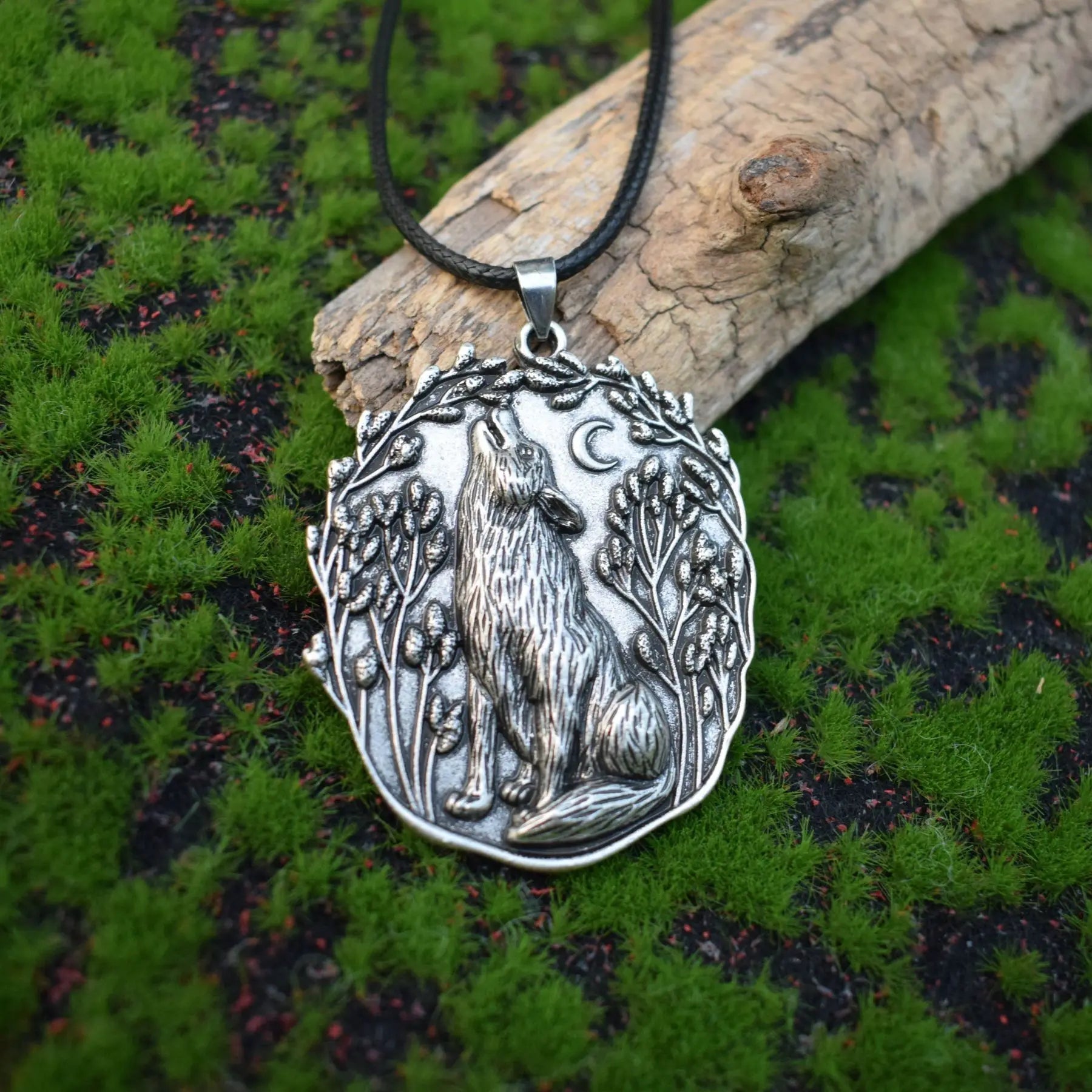 Moon Wolf Pendant Necklace | Premium Metal Alloy 3