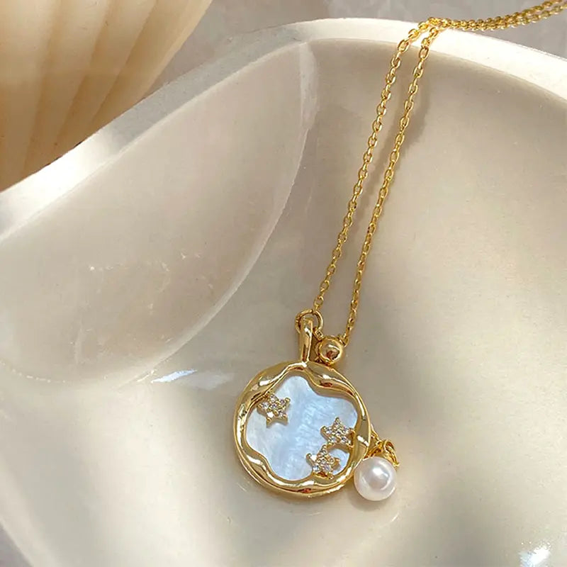 Moonstone and Pearl Necklace | Gold 0