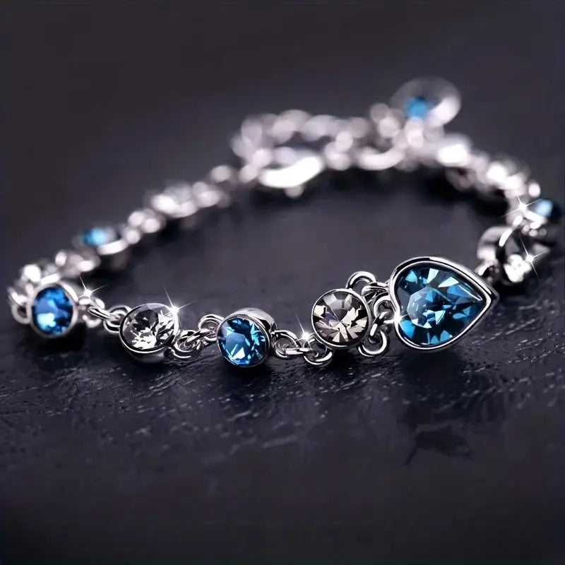 Ocean Heart Glow Bracelet | White Gold 1
