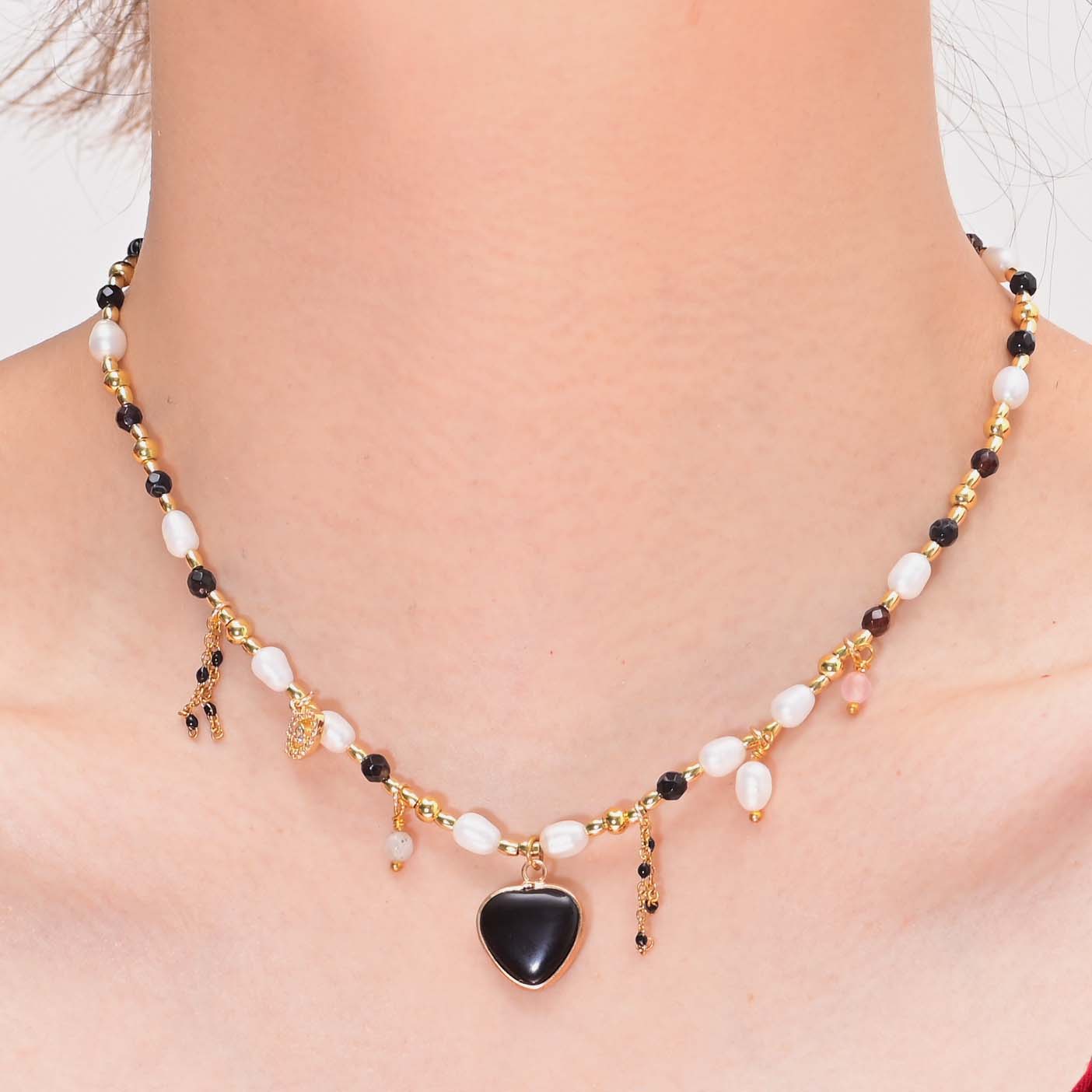 Onyx and Pearl Pendant Necklace | Stainless Steel 1
