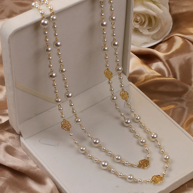 Timeless Gold Pearl Pendant Necklace | Gold 0