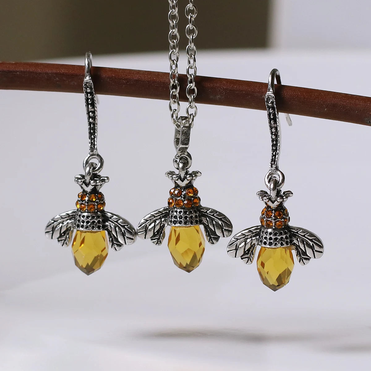 Vintage Bee Necklace and Earrings Set | Premium Metal Alloy 0